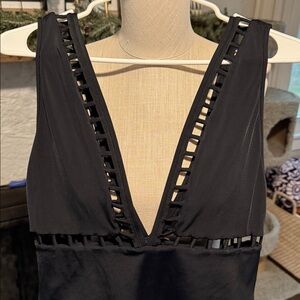 OYE Deep V Cutout One-Piece Swimsuit - Black